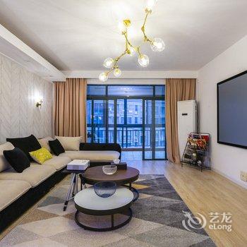 上海CosyRoom公寓(东华村分店)酒店提供图片