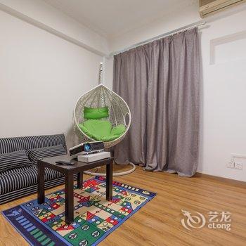 重庆零贰叁民宿酒店提供图片