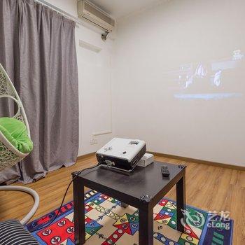 重庆零贰叁民宿酒店提供图片