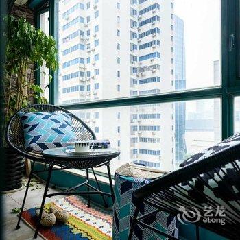 广州Locals路客·广州天河A04舍公寓(环球魔幻世界分店)酒店提供图片