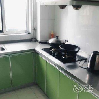 青岛金沙滩景区海景公寓(7号店)酒店提供图片