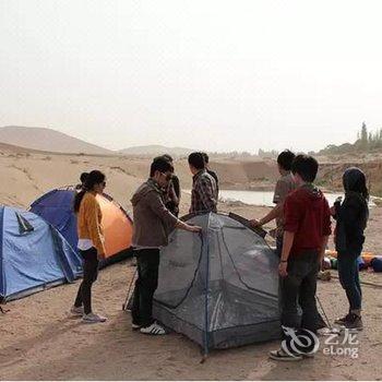 敦煌去哪儿沙漠露营基地酒店提供图片
