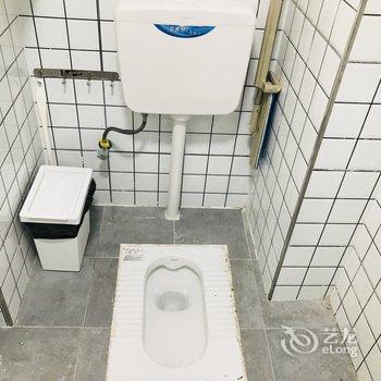 重庆薇疯徐徐徐公寓(美心洋人街-观光索道分店)酒店提供图片