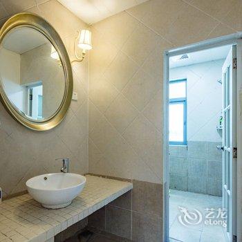 成都追逐远方的小王子公寓(成都金沙乌木艺术馆分店)酒店提供图片