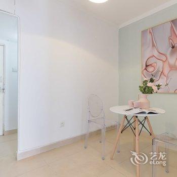 二次元小屋(北京中国汽车博览店)酒店提供图片