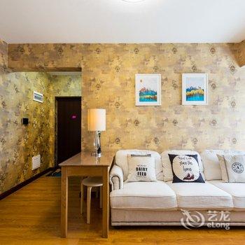 重庆青见公寓(中兴村分店)酒店提供图片