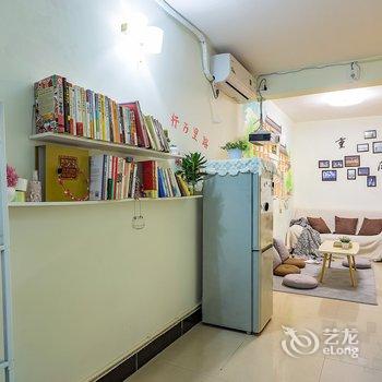 重庆简·行民宿(重庆大轰炸惨案遗址分店)酒店提供图片