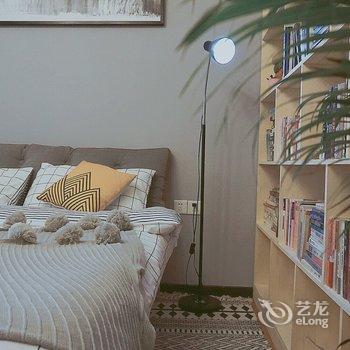 重庆南岸『原住』民宿(和平路分店)酒店提供图片