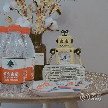 重庆南岸『原住』民宿(和平路分店)酒店提供图片