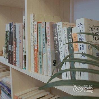 重庆南岸『原住』民宿(和平路分店)酒店提供图片