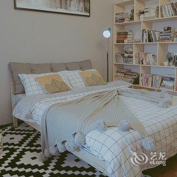 重庆南岸『原住』民宿(和平路分店)酒店提供图片