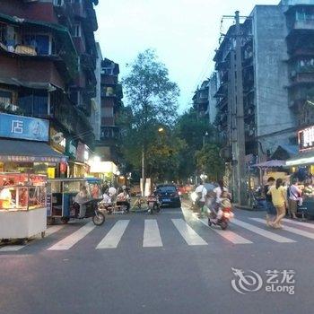 成都四合院民宿(营通街分店)酒店提供图片