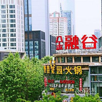 成都五公里小姐公寓(古大圣慈寺分店)酒店提供图片