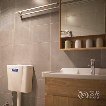 重庆兮屿林·故事小屋公寓(天主教若瑟堂分店)酒店提供图片