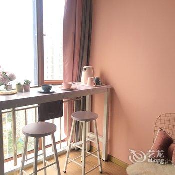 重庆庄严公寓(渝宠主题乐园分店)酒店提供图片