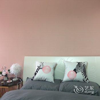 重庆庄严公寓(渝宠主题乐园分店)酒店提供图片