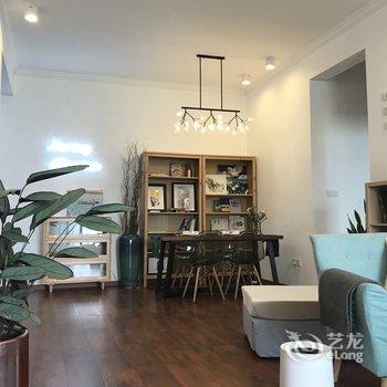 重庆黑林错觉公寓(黄葛晚渡分店)酒店提供图片