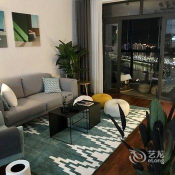 重庆黑林错觉公寓(黄葛晚渡分店)酒店提供图片