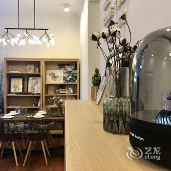 重庆黑林错觉公寓(黄葛晚渡分店)酒店提供图片
