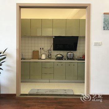重庆黑林错觉公寓(黄葛晚渡分店)酒店提供图片