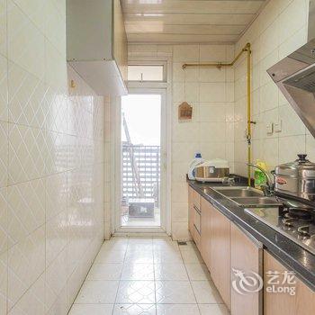 成都亚荣实业公寓(新华村分店)酒店提供图片