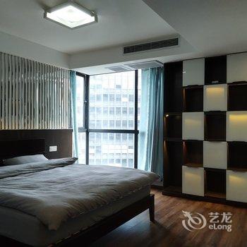 重庆奔跑吧小飞机公寓(南滨路景区分店)酒店提供图片