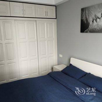 重庆奔跑吧小飞机公寓(南滨路景区分店)酒店提供图片