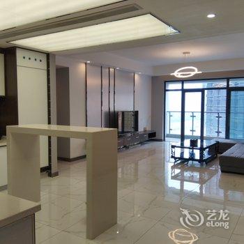 重庆奔跑吧小飞机公寓(南滨路景区分店)酒店提供图片
