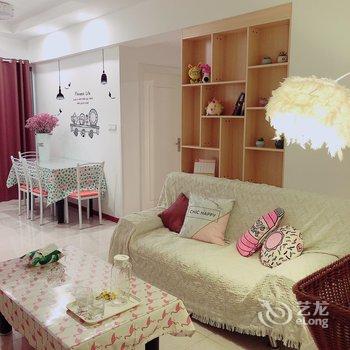 重庆Warm.小窝公寓(重庆市工业展览馆分店)酒店提供图片