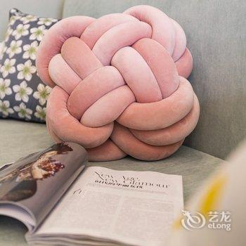 重庆观音桥邦兴北都鸟语花香公寓(长江村分店)酒店提供图片