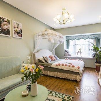 重庆观音桥邦兴北都鸟语花香公寓(长江村分店)酒店提供图片