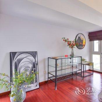 Locals四季别苑公寓(北京万和先生游乐园店)酒店提供图片