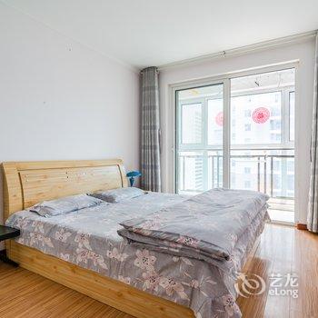 青岛金沙滩啤酒城民宿(个人房东)(黄岛区政府会议中心分店)酒店提供图片