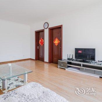 青岛金沙滩啤酒城民宿(个人房东)(黄岛区政府会议中心分店)酒店提供图片