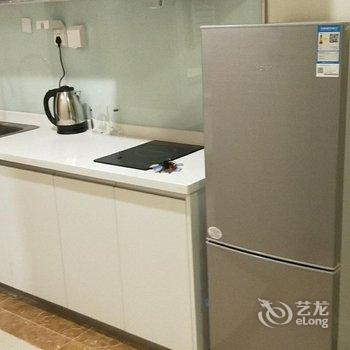 青岛环岛湾海景公寓1号(泰山东路分店)酒店提供图片