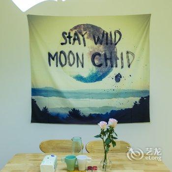 重庆梧栖公寓(中国历史文化名街雕塑分店)酒店提供图片