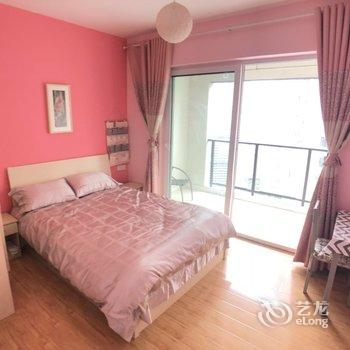 重庆宅自由公寓(大石坝村分店)酒店提供图片