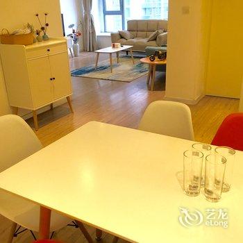 重庆东东大魔王公寓(人民解放纪念碑分店)酒店提供图片