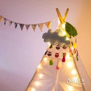 重庆梧栖公寓(中国历史文化名街雕塑分店)酒店提供图片