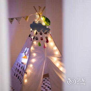 重庆梧栖公寓(中国历史文化名街雕塑分店)酒店提供图片