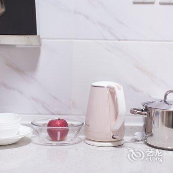 重庆梧栖公寓(中国历史文化名街雕塑分店)酒店提供图片