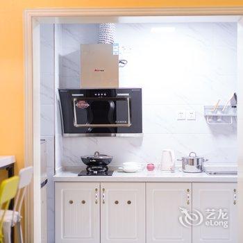 重庆梧栖公寓(中国历史文化名街雕塑分店)酒店提供图片