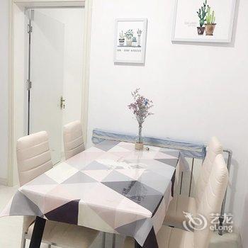 青岛风一样的果爸公寓酒店提供图片