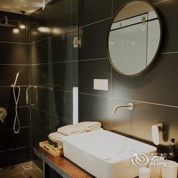 成都山与民宿island(鸟语林度假村分店)酒店提供图片