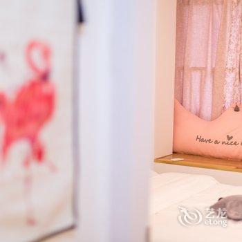 重庆梧栖公寓(中国历史文化名街雕塑分店)酒店提供图片