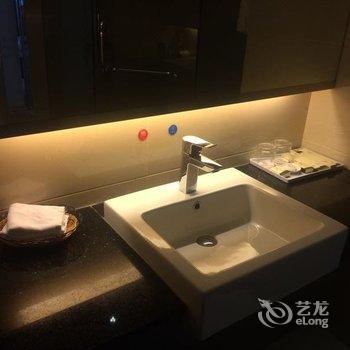 香格里拉市裕和华府大酒店酒店提供图片