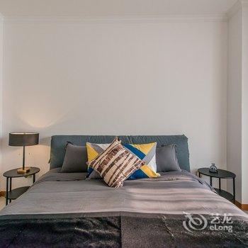 西安Locals路客·西安雁塔A17舍公寓(与西影路分店)酒店提供图片