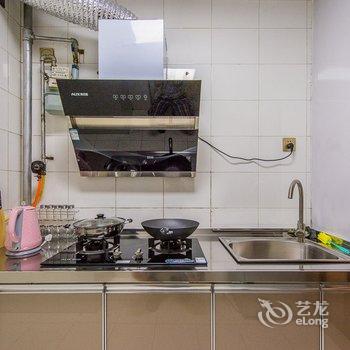 西安Locals路客·西安雁塔A17舍公寓(与西影路分店)酒店提供图片