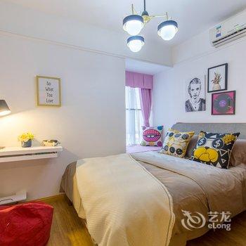 重庆Locals路客·重庆渝中A17舍公寓(民乐村分店)酒店提供图片