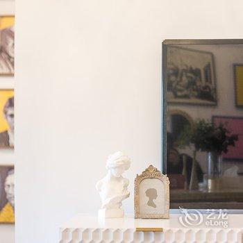 成都原上草(00130460)公寓(全年红红木艺术馆分店)酒店提供图片